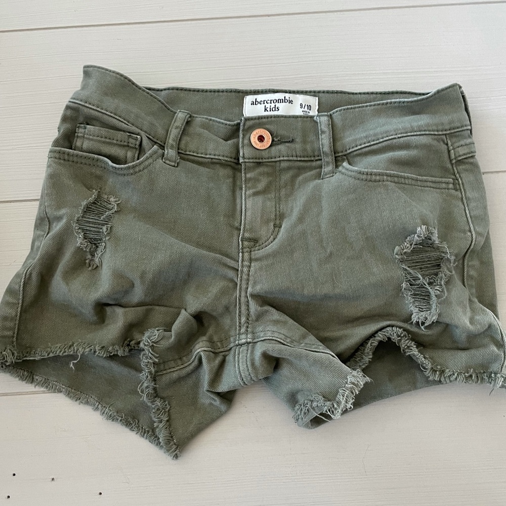 Abercrombie kids midi short green 9/10
